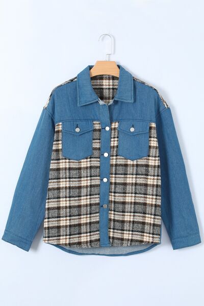 Karierte Jeansjacke mit Taschen und Knopfleiste