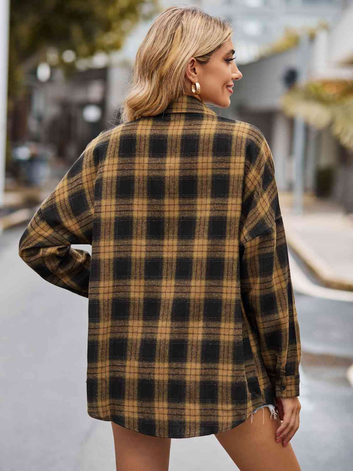 Karierte Button-Down-Jacke mit Kragen