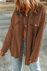Jacke mit überschnittenen Schultern und Knopfleiste