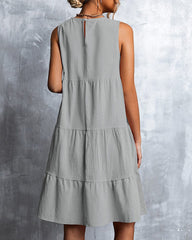 Sia - Sleeveless Dress in Solid Color