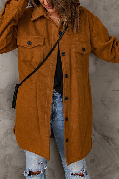 Jacke mit überschnittenen Schultern und Knopfleiste