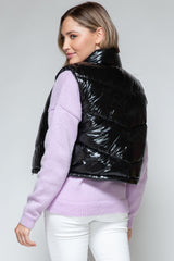 Chaleco acolchado brillante de cuello alto con cremallera Snobbish