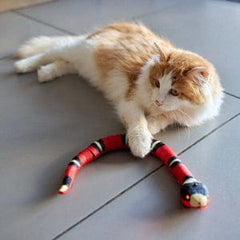 SnakeToyâ„?- Intelligent toy for cats