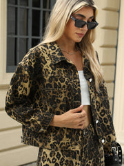 Jeansjacke mit Taschen und Leopardenmuster und langen Ärmeln