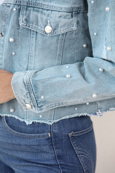 Jeansjacke mit Knopfleiste und Perlenbesatz im Used-Look