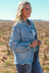 Jeansjacke mit Knopfleiste und offenem Saum