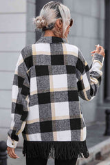 Jacke mit Karomuster, Kragen und Druckknopfleiste vorne