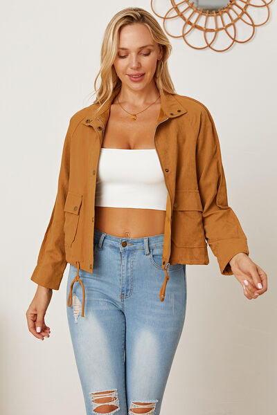 Jacke mit Reißverschluss und Druckknopftaschen