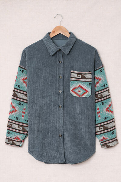 Jacke mit geometrischem Muster und überschnittenen Schultern
