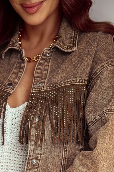 Jeansjacke mit Fransenbesatz und Druckknöpfen