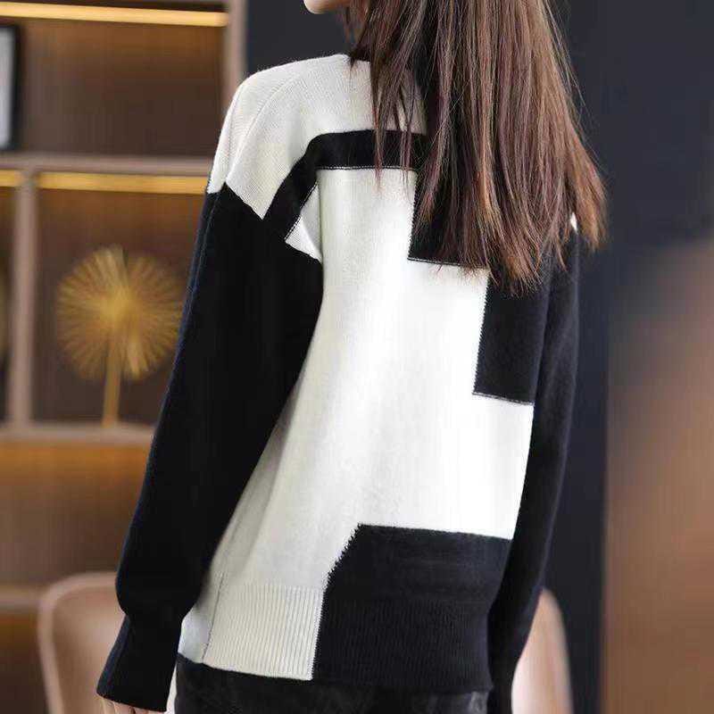 Carolina - Trendy Checkered Sweater