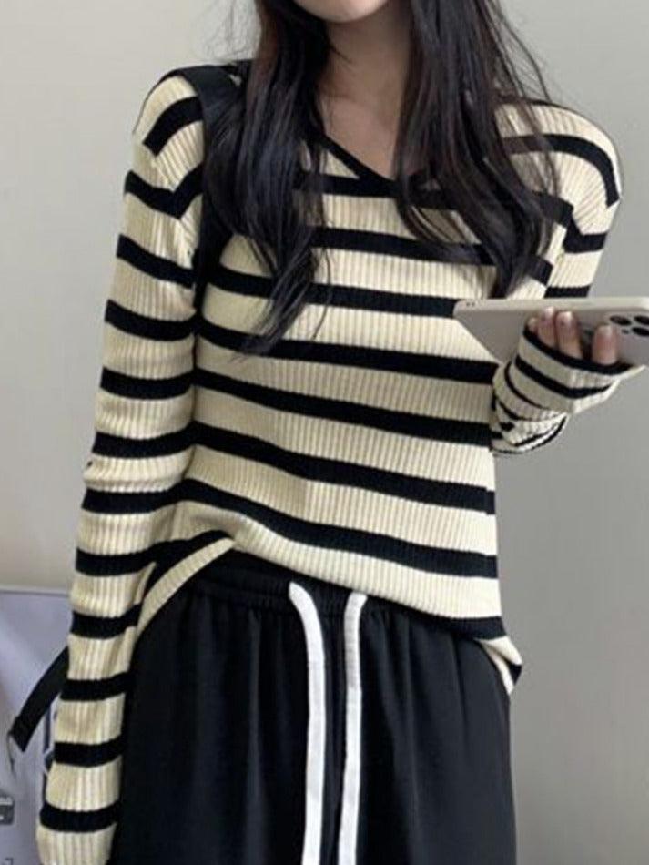 V Neck Stripe Long Sleeve Knit