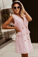 Vestido de tweed cruzado con borde deshilachado en color rosa
