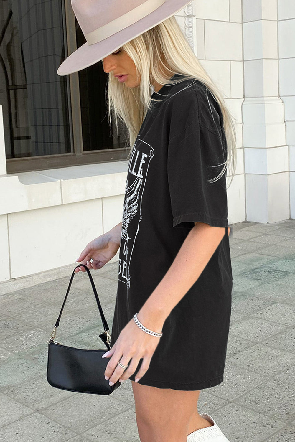 Camiseta extragrande con estampado gráfico de letras y eslogan de guitarra rosa
