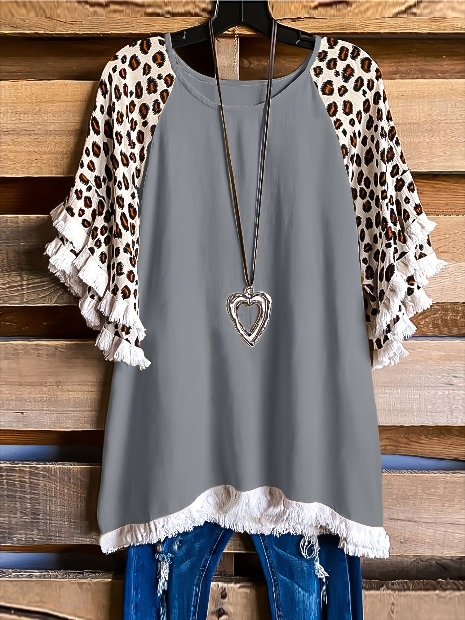 Plus Size Boho T-shirt, Women's Plus Colorblock Leopard Print Tassel Trim Round Neck Tee