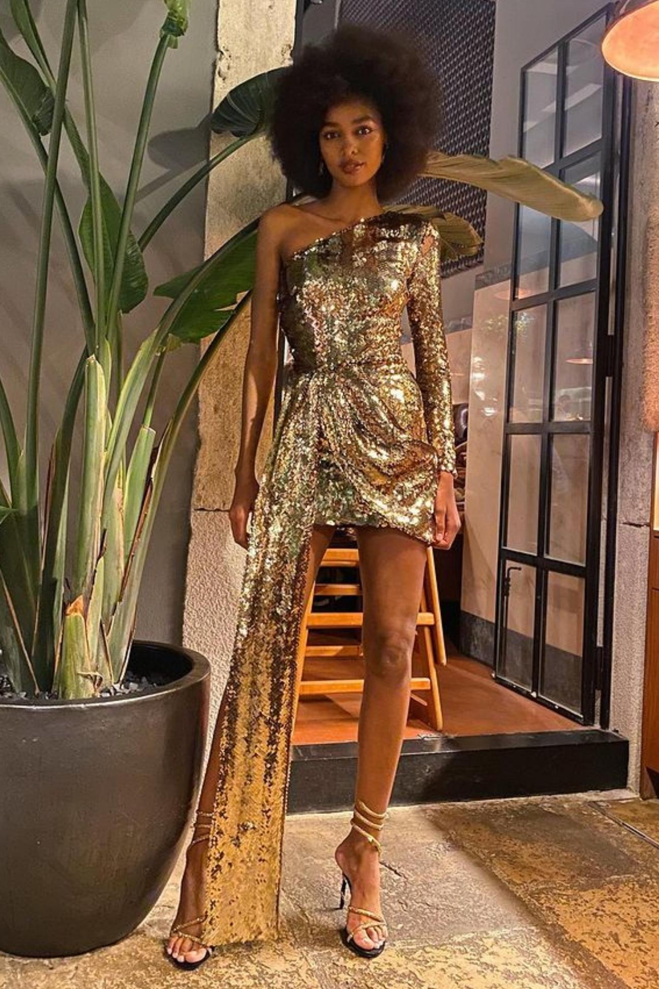 SEQUINS MINI DRESS IN GOLD