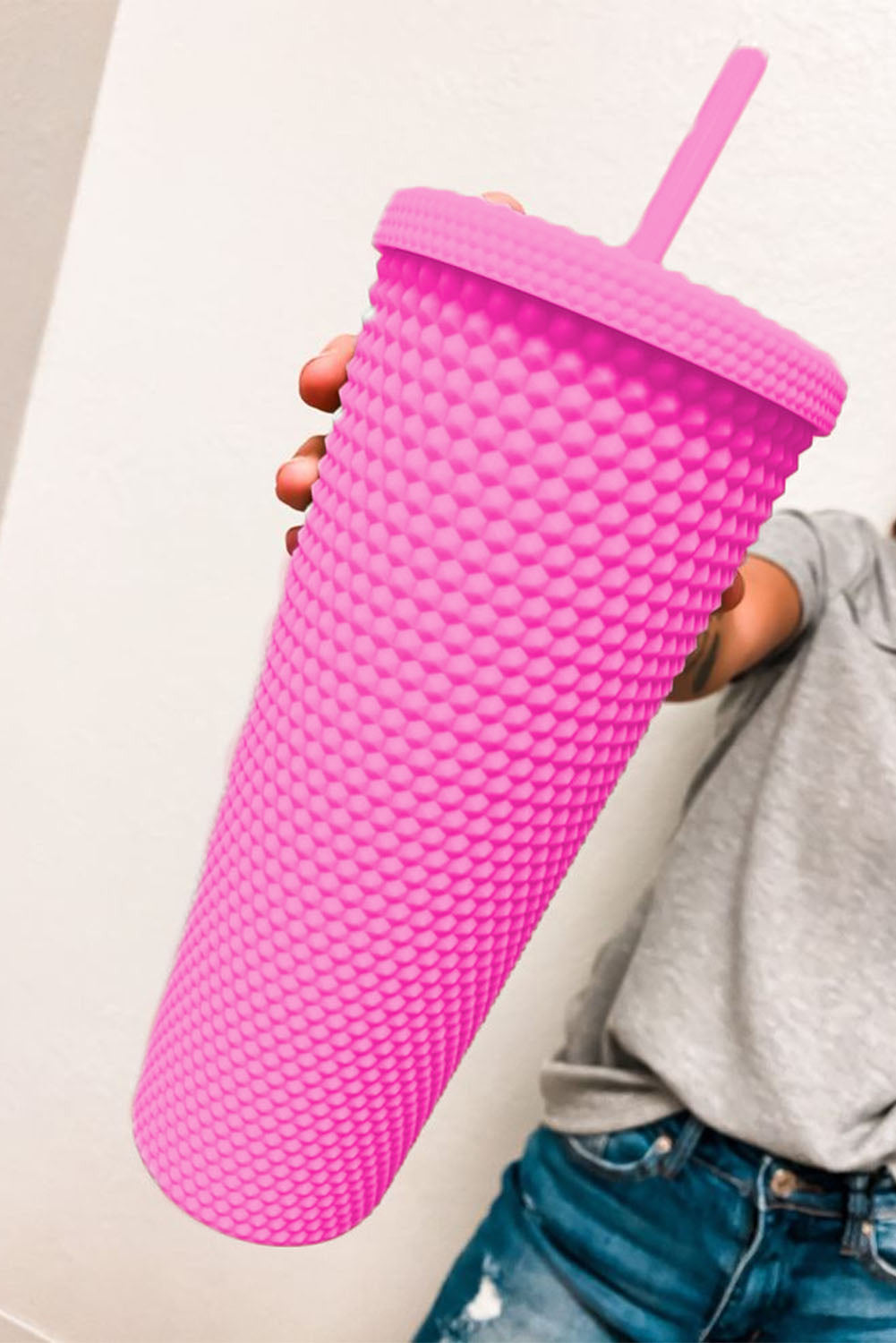 Vaso de plástico mate reutilizable de color rosa