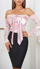 SPLICING ONE LINE SHOULDER LARGE BOW DRESS IN BLACK AND PINK