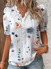 Plus Size Casual Blouse, Women's Plus Floral Print Contrast Lace Panel Puff Sleeve V Neck Slight Stretch Top