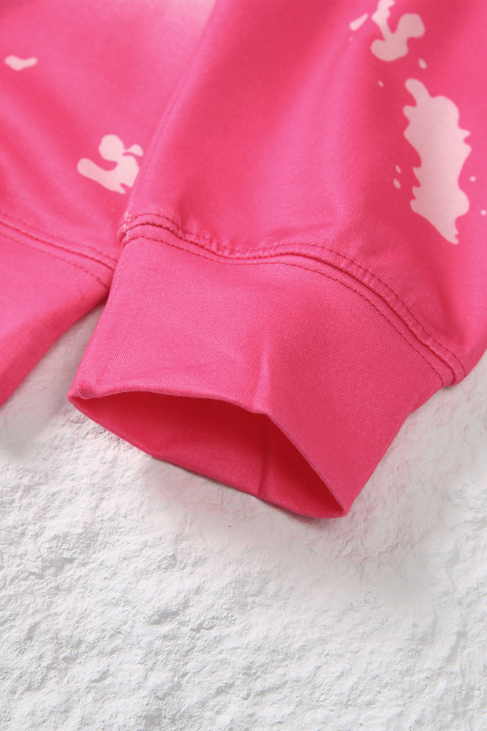 Pink Mama Pullover mit Batikmuster und Strass-Buchstabengrafik