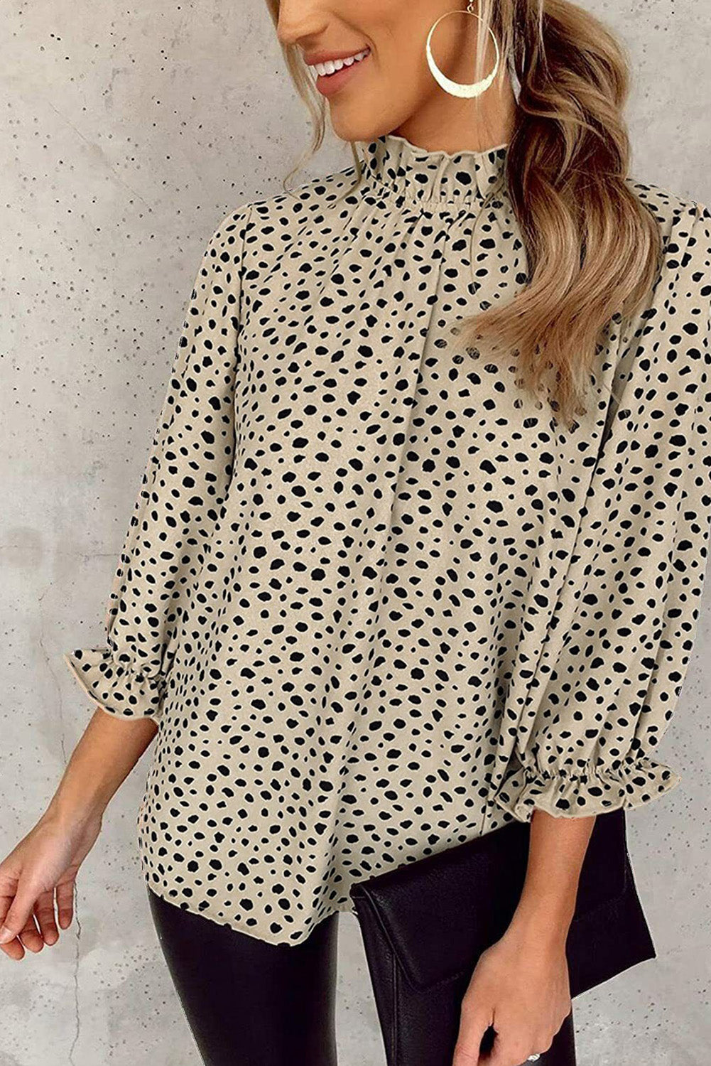 Camiseta sin mangas con cuello redondo y estampado de leopardo rosa