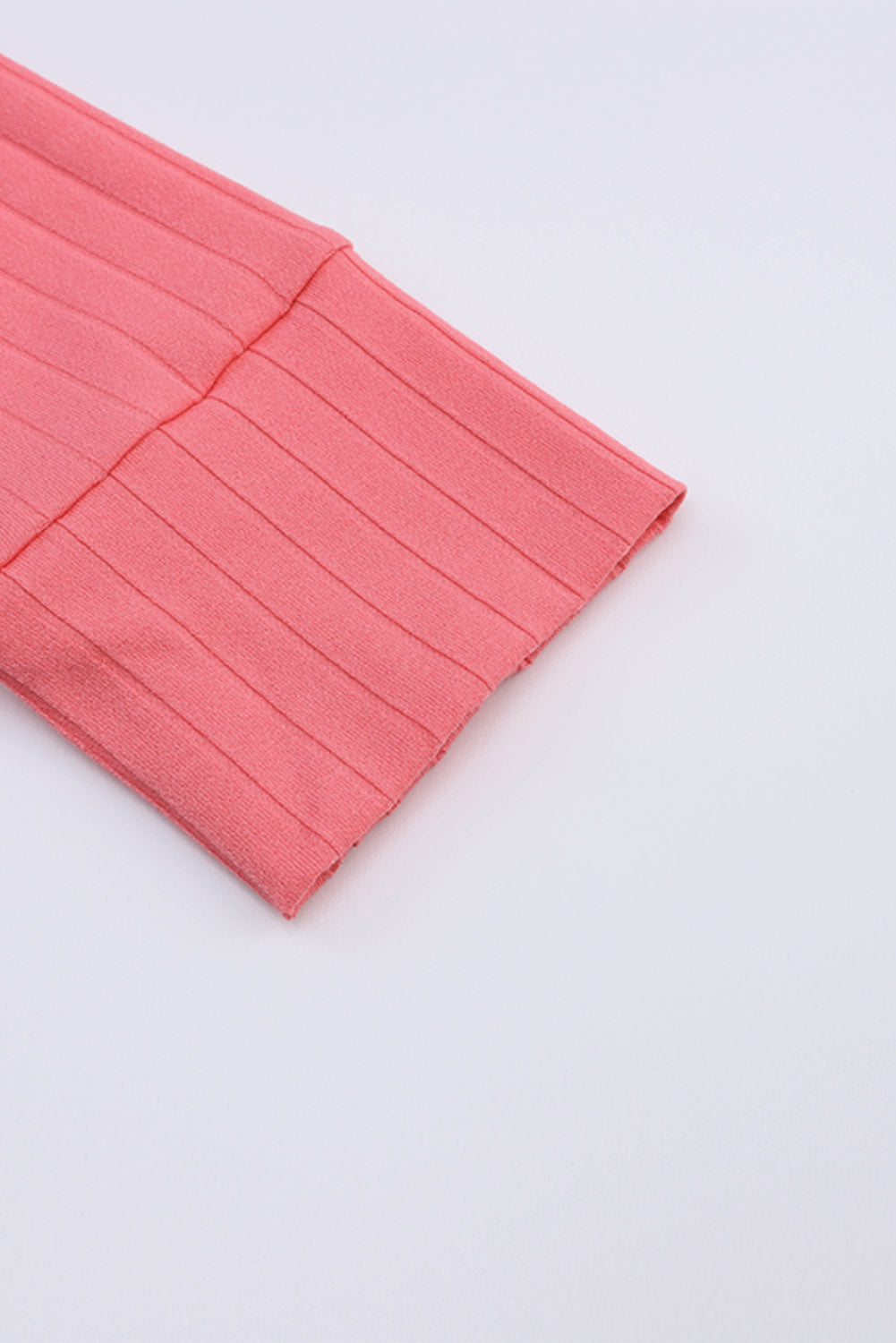 Rosa Strickjacke mit offener Vorderseite und Taschen