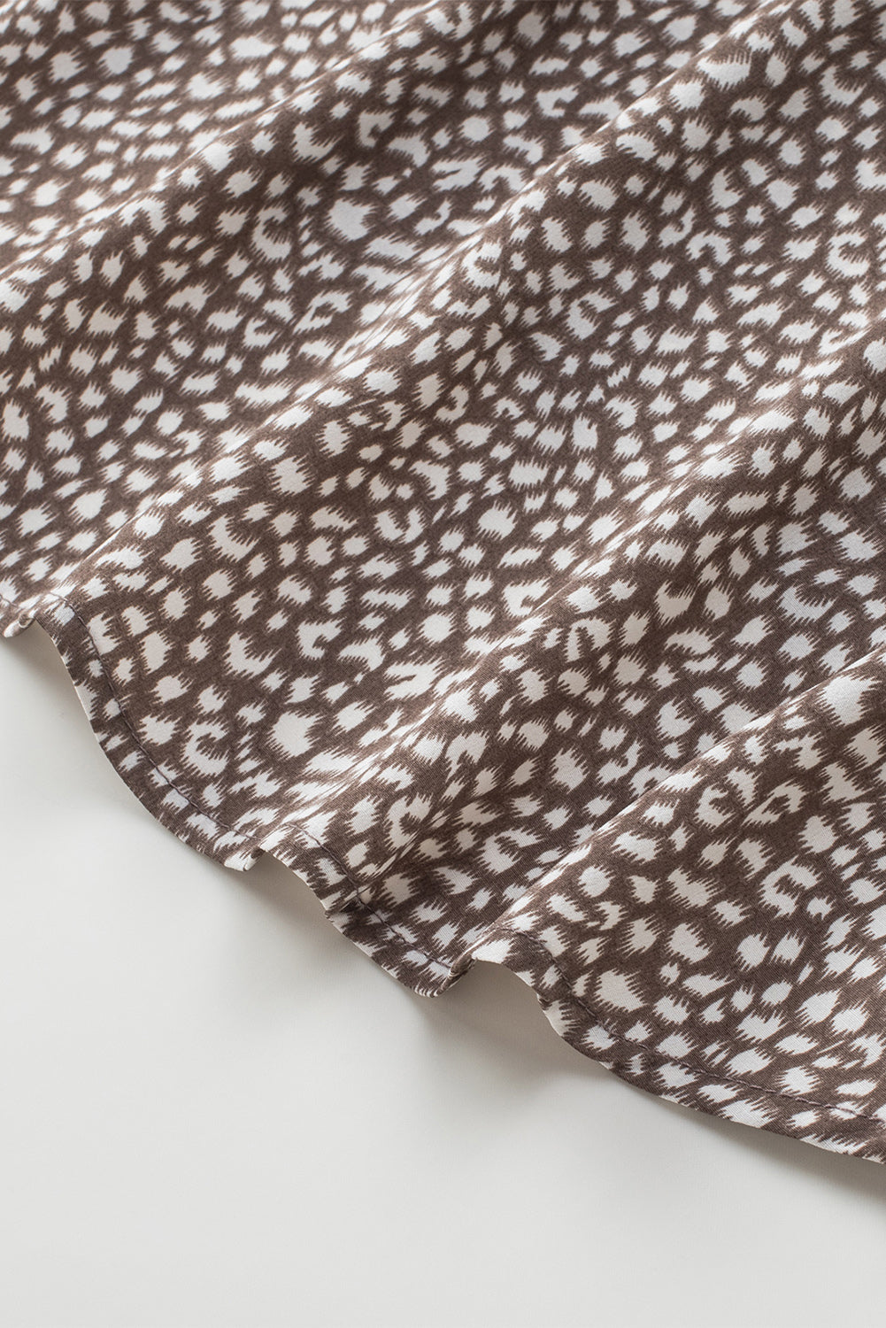 Camiseta sin mangas con cuello redondo y estampado de leopardo rosa