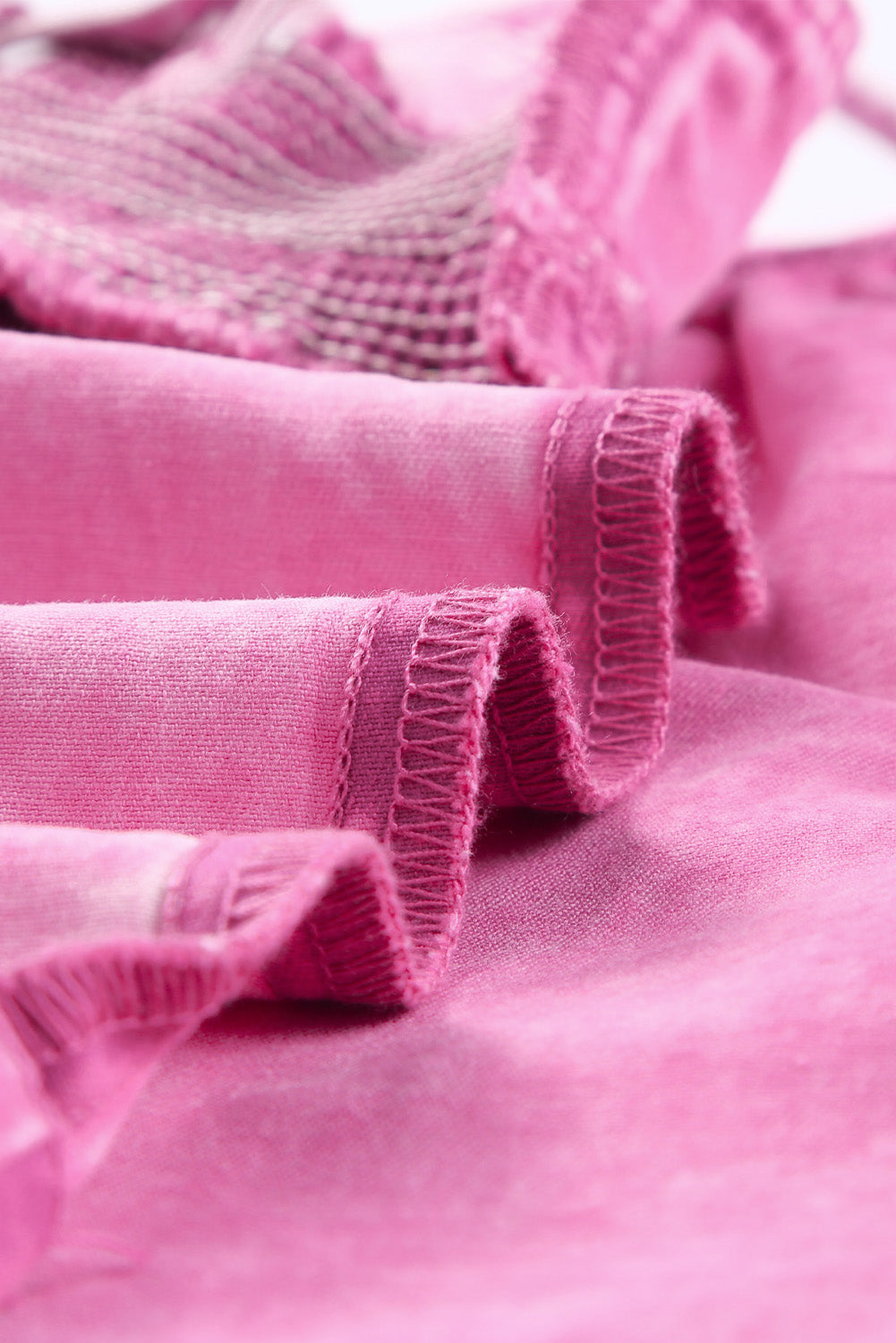 Gesmoktes Tanktop aus Denim in Mineralwaschung in Rosa