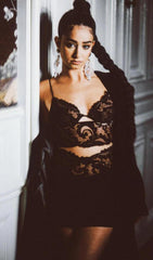 VESTIDO MINI DE DOS PIEZAS CON ENCAJE Y VESTIDO BANDAGE EN NEGRO