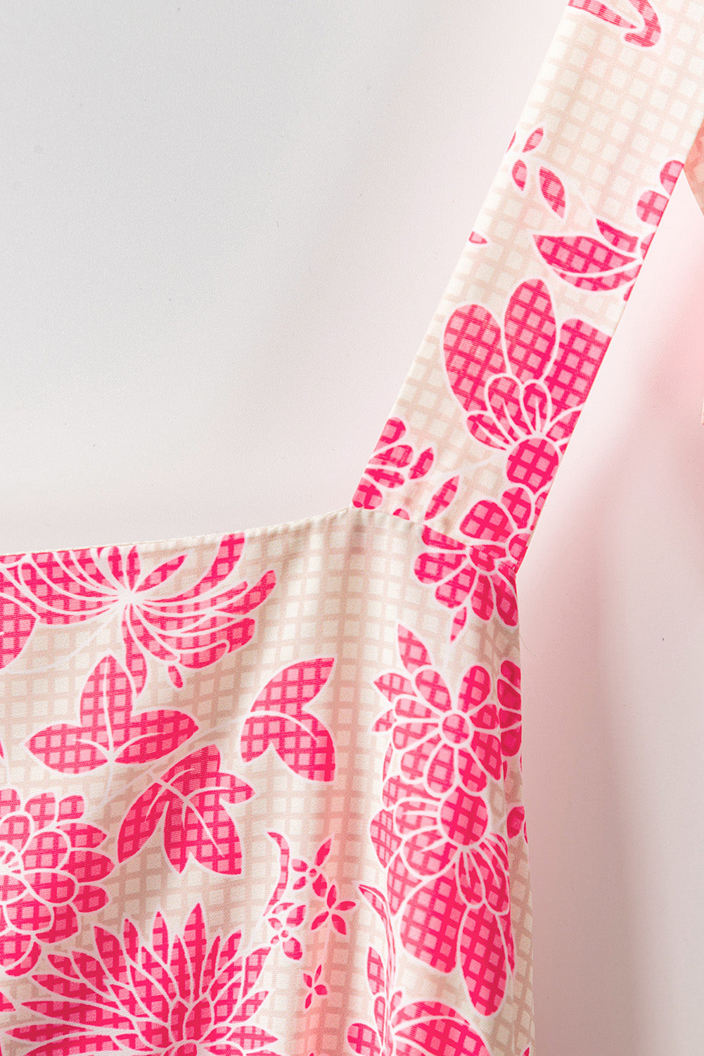 Vestido largo con lazo en los hombros y estampado floral de cuadros vichy rosas