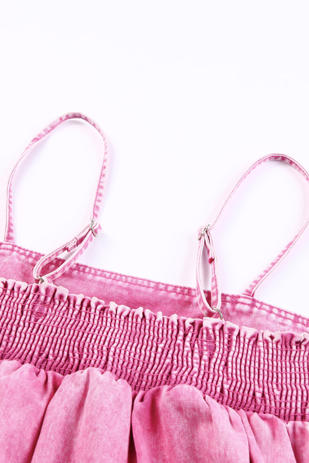 Gesmoktes Tanktop aus Denim in Mineralwaschung in Rosa