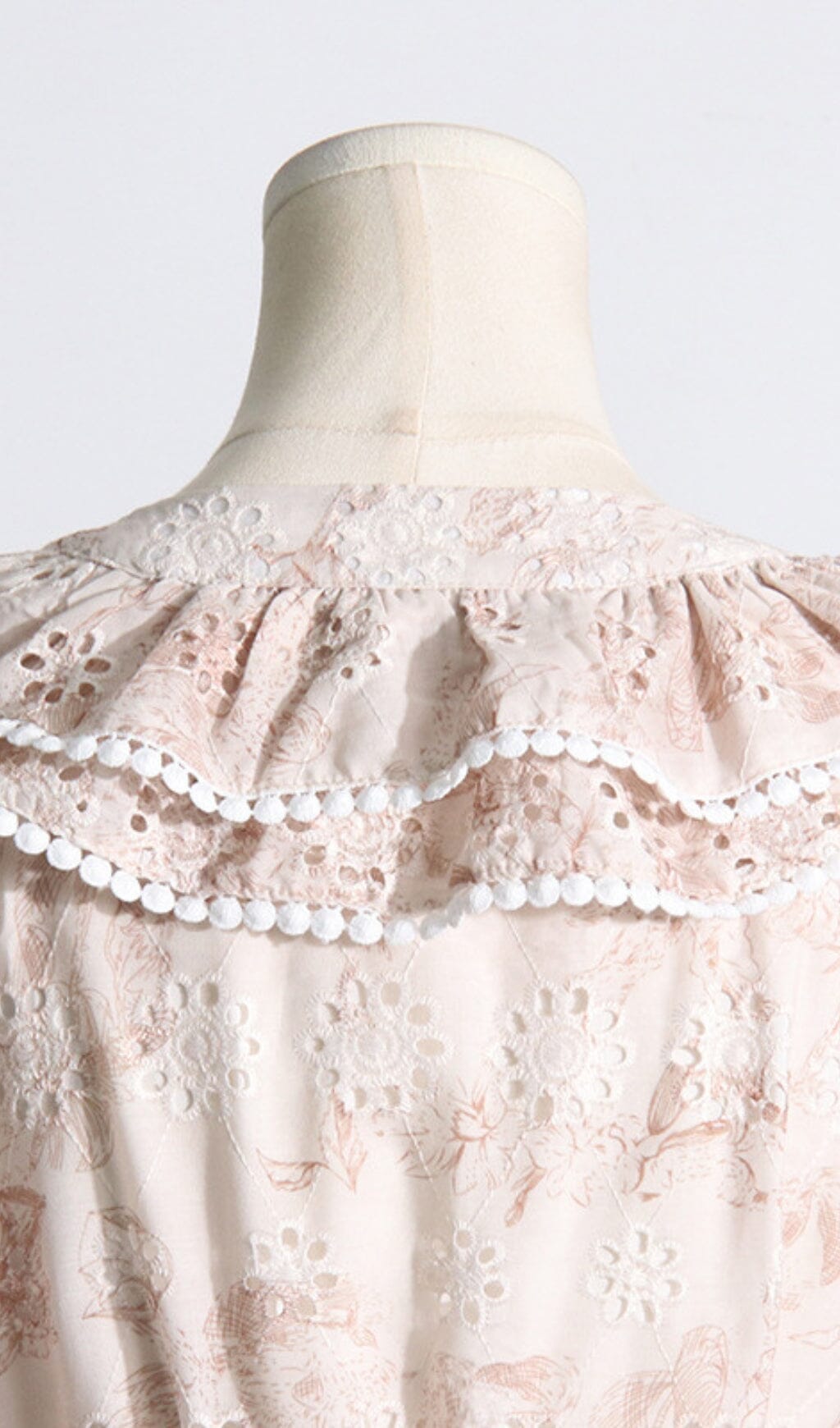 Maxikleid aus Baumwolle mit Blumen in Weiß