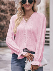 Stylish Stitching Lace V-Neck Long Sleeve T-Shirt