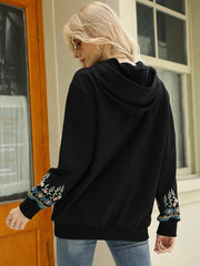 Loose Embroidery Long Sleeve Hoodie