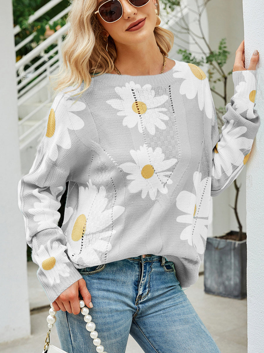 Davi & Dani Daisy Print Crew Neck Loose Knit Sweater