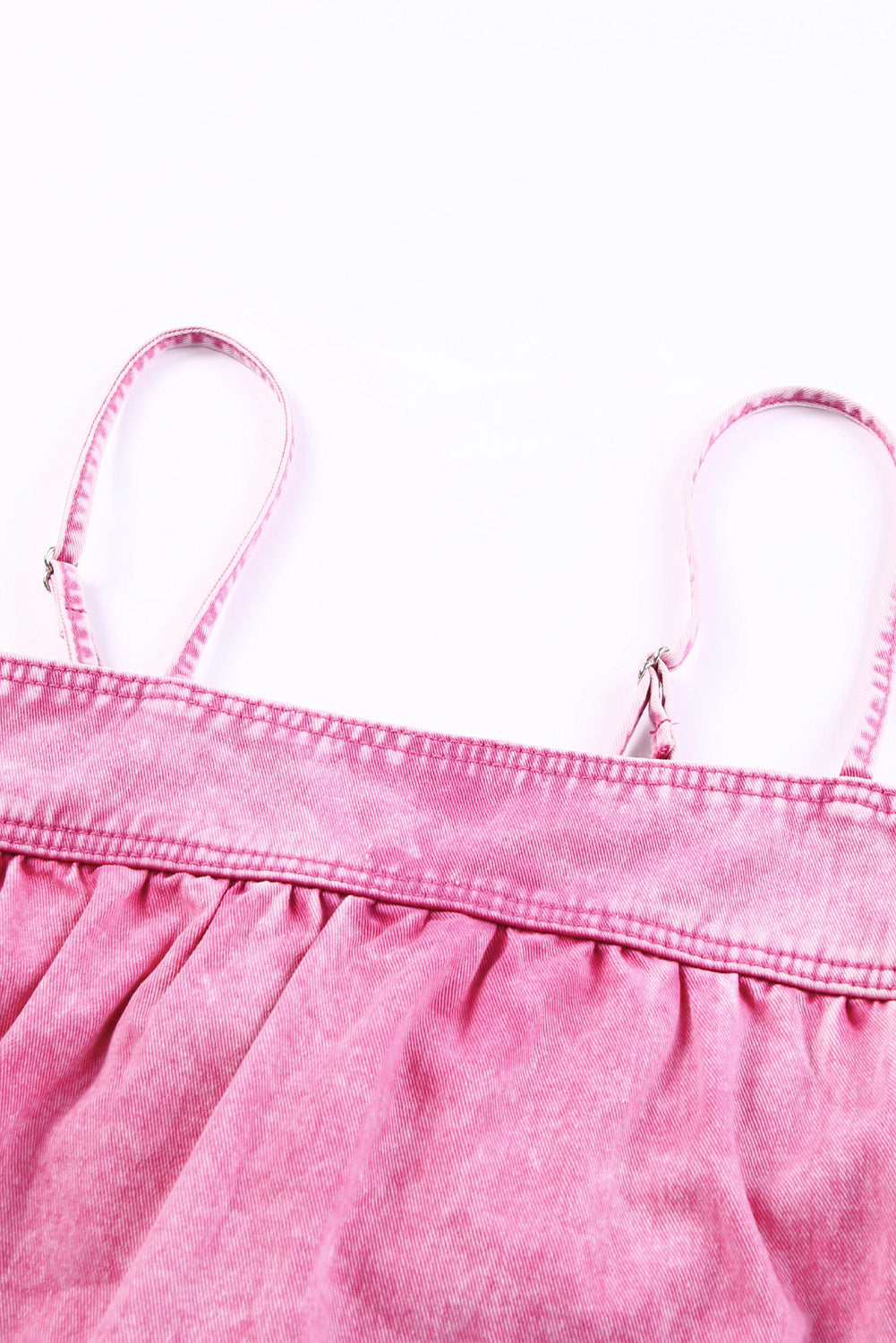 Gesmoktes Tanktop aus Denim in Mineralwaschung in Rosa