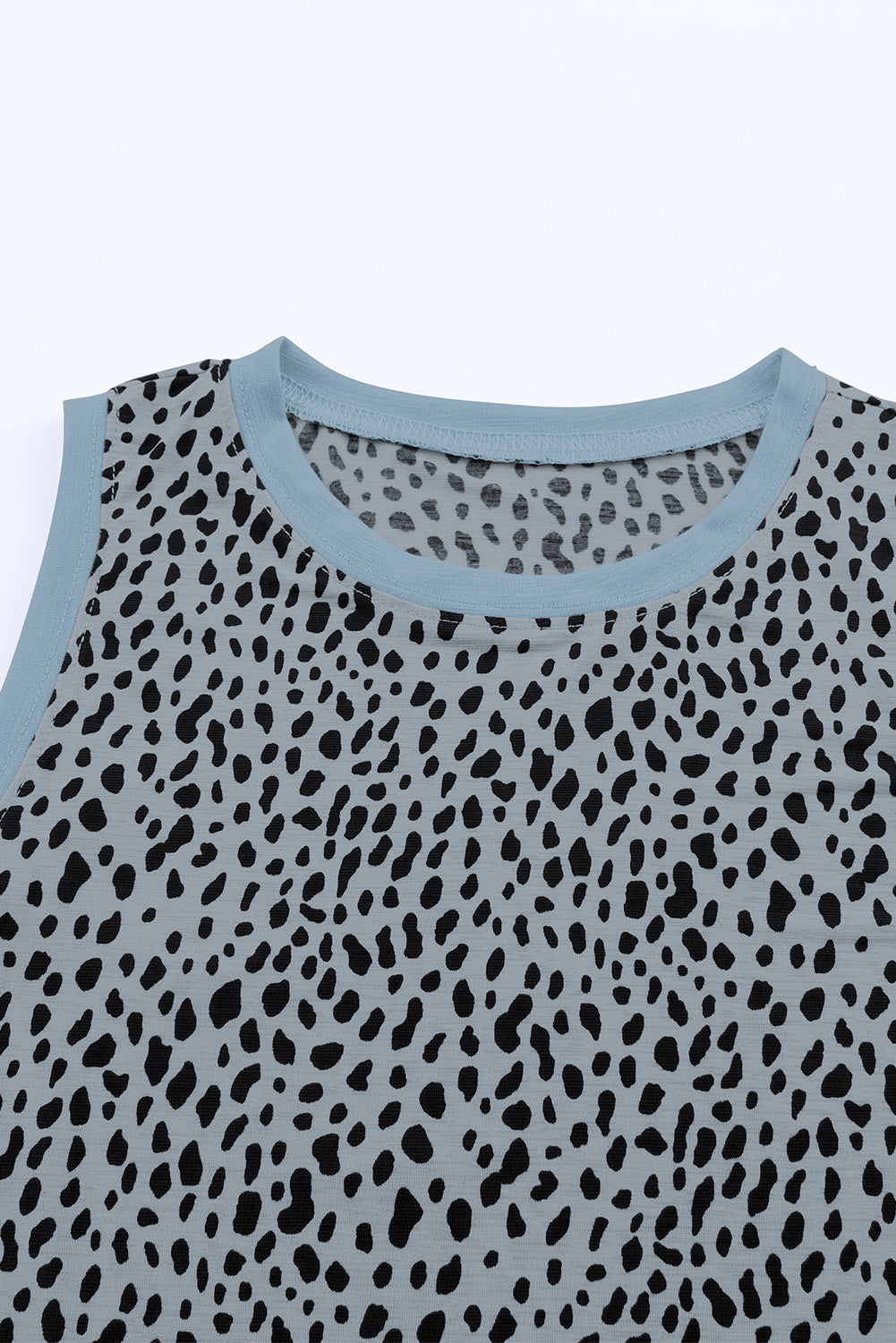 Camiseta sin mangas con cuello redondo y estampado de leopardo rosa