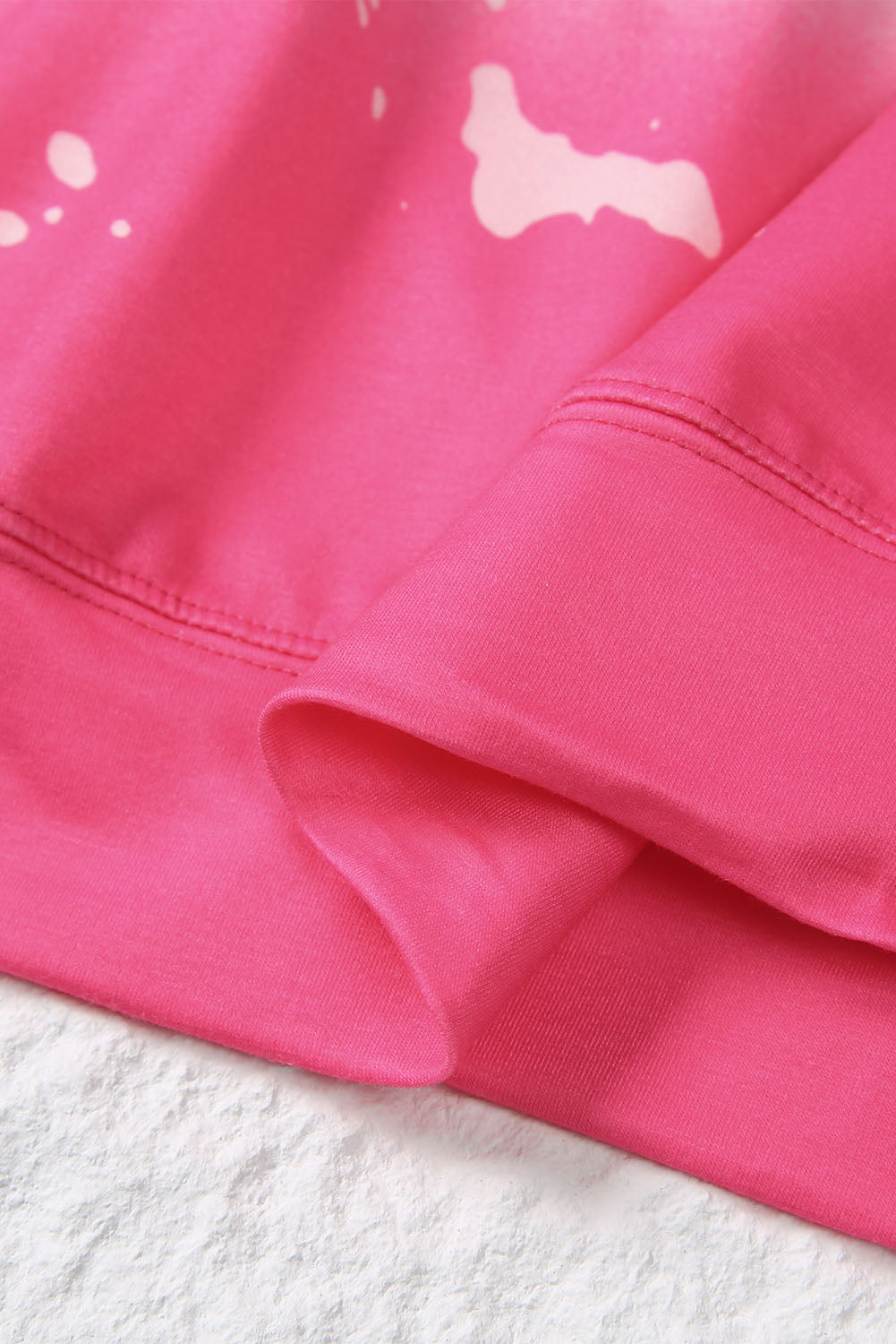 Pink Mama Pullover mit Batikmuster und Strass-Buchstabengrafik
