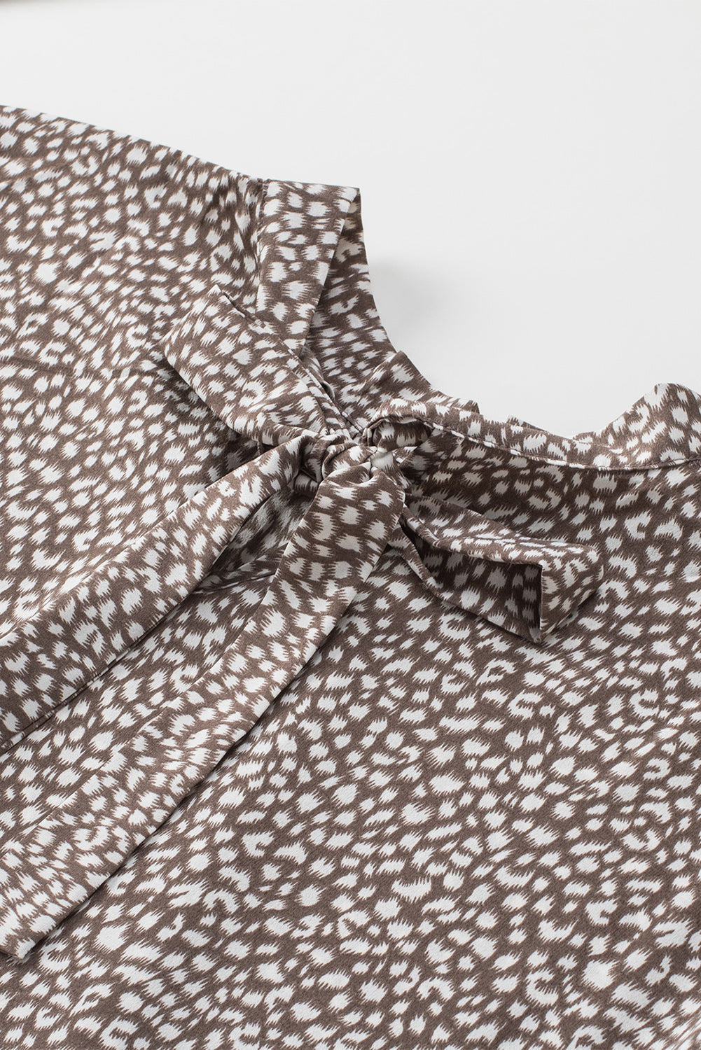 Camiseta sin mangas con cuello redondo y estampado de leopardo rosa