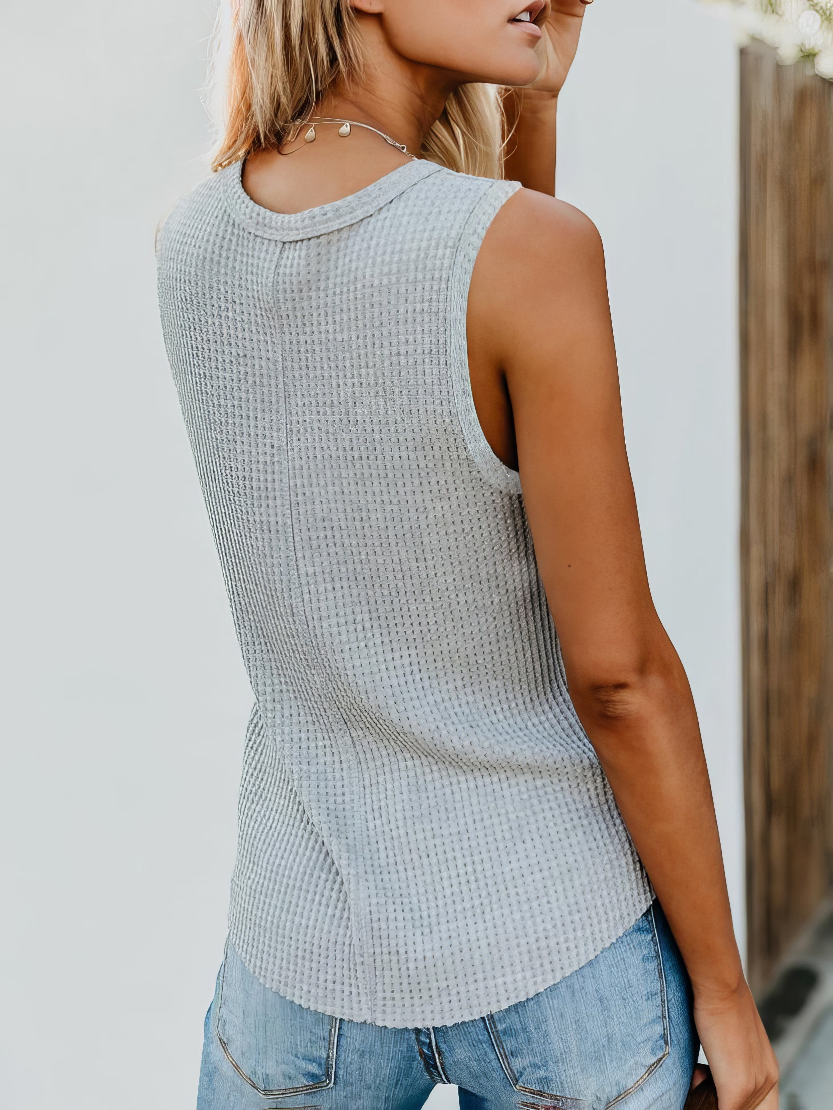 Solid Round Neck Sleeveless Top Vest